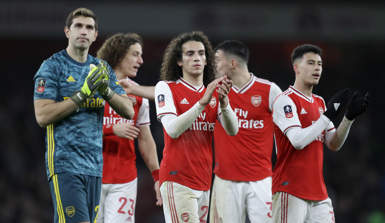 回应嘲讽，巴列卡诺主席：C罗梅西都没有抱怨过我们的更衣室（反击嘲讽！巴列卡诺主席：C罗、梅西从未抱怨我们的更衣室）