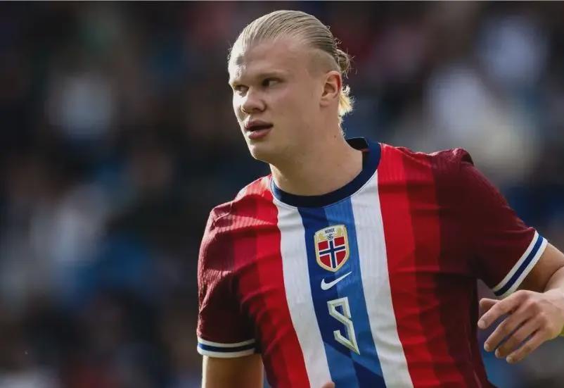 巴特萨基还没来不及走到替补席跟教练击掌普利西奇就完成了进球！