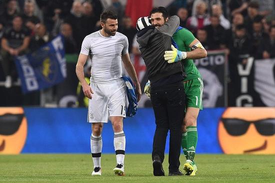 官方：17岁梅州小将魏祥鑫将于2026年7月1日加盟法甲球队欧塞尔