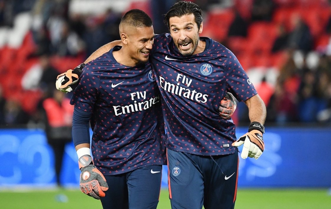 半场战报：法兰克福0-0沃尔夫斯堡