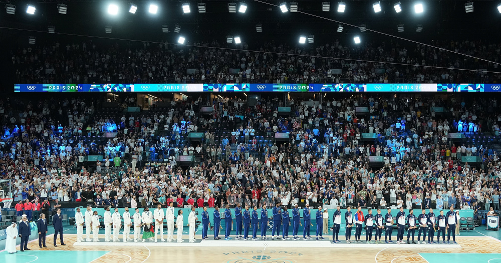 掘金约基奇三双末节爆发（约基奇砍下三双 末节引领掘金爆发）