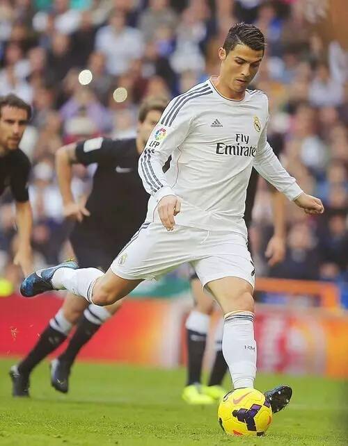 塞斯·库里：首秀就打卫冕冠军确实很艰难，我们还在摸索