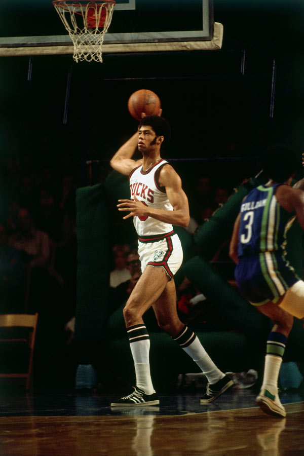 2025年中超最佳裁判：金哨李海新，银哨唐顺齐，铜哨傅明（2025中超裁判评选结果：李海新夺金哨，唐顺齐获银哨，傅明摘铜哨）